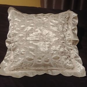 Decorative pillow